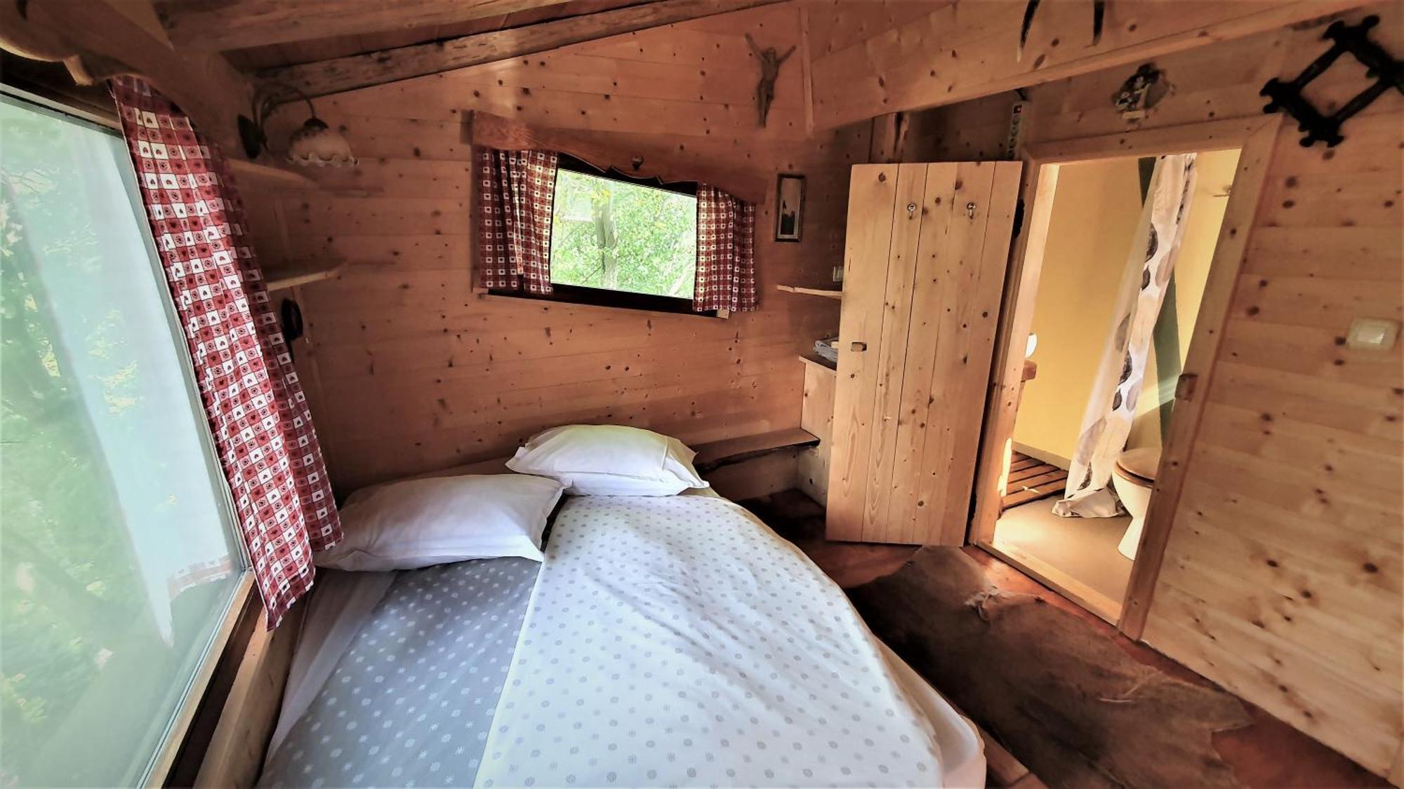 Treehouse Toplak Ruse Buitenkant foto