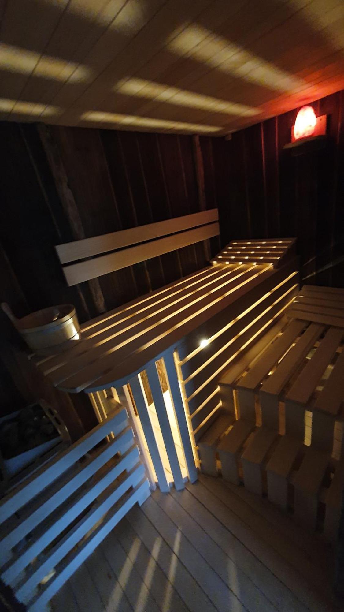 Treehouse Toplak Ruse Buitenkant foto