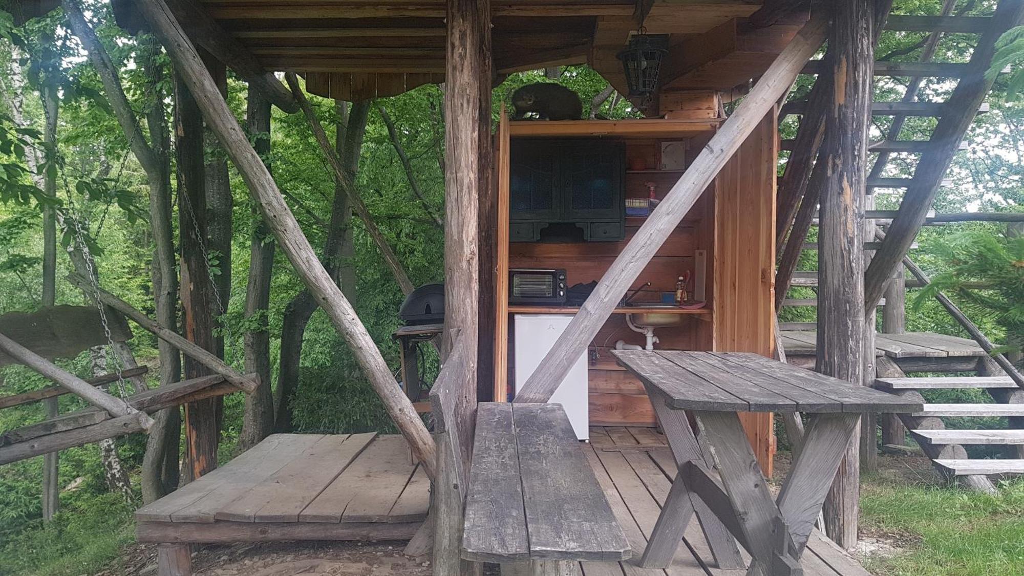 Treehouse Toplak Ruse Buitenkant foto