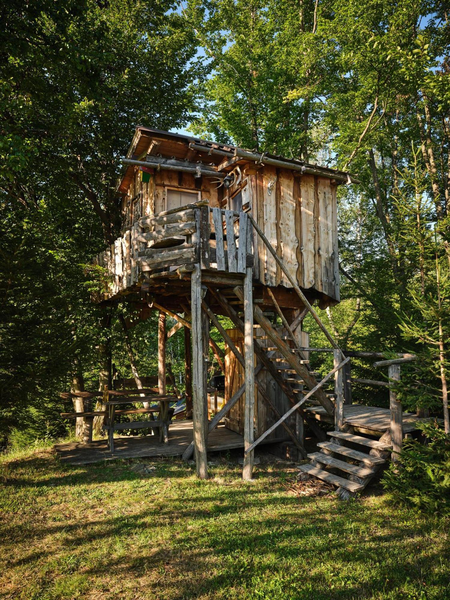 Treehouse Toplak Ruse Buitenkant foto