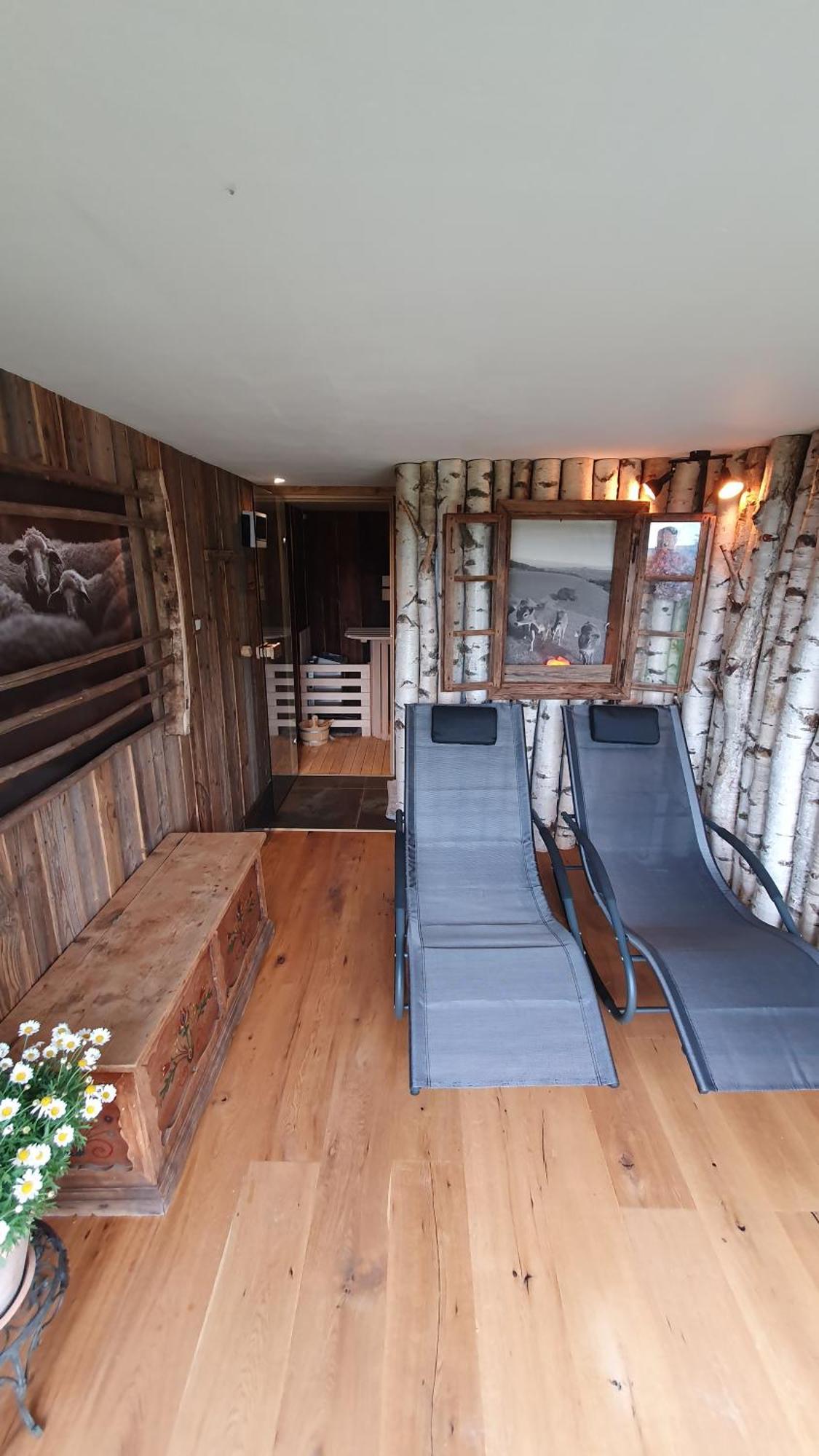 Treehouse Toplak Ruse Buitenkant foto